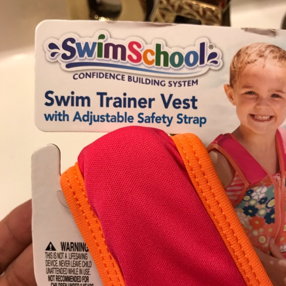NWT Swim Schools Trainer Vest - Picture 5 of 6